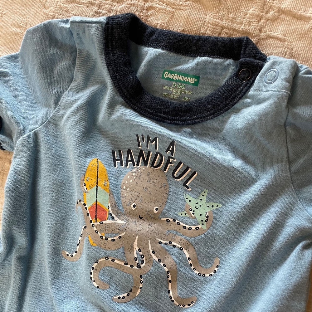 🎁 3-6 mo. Boy Onesie & toy bundle - Picture 4 of 7
